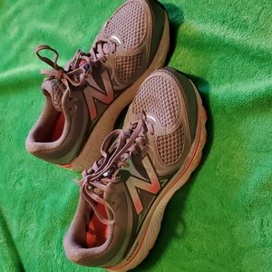 New Balance Women's running sneakers
